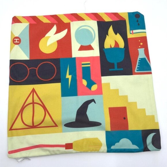 Harry Potter Deathly Hallows TWO Square Pillow Case Covers - Picture 5 of 8